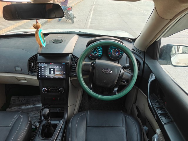 Second-hand 2016 Mahindra XUV500 W4 for sale in Pune-9