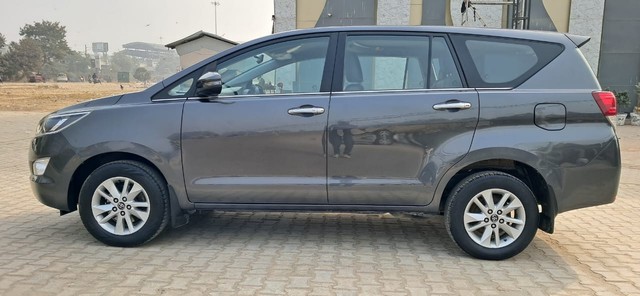 Toyota Innova Crysta 2.4 VX MT BSIV Second-hand 2018 Toyota Innova Crysta 2.4 VX MT BSIV for sale in New Delhi-4