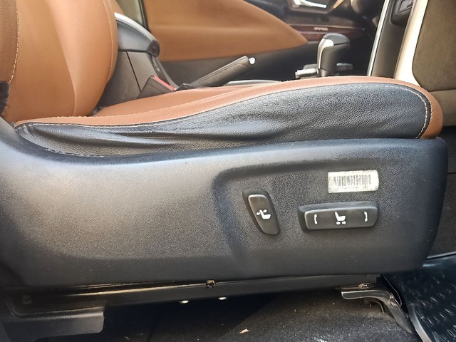 Second-hand 2018 Toyota Innova Crysta 2.8 ZX AT BSIV for sale in New Delhi-15