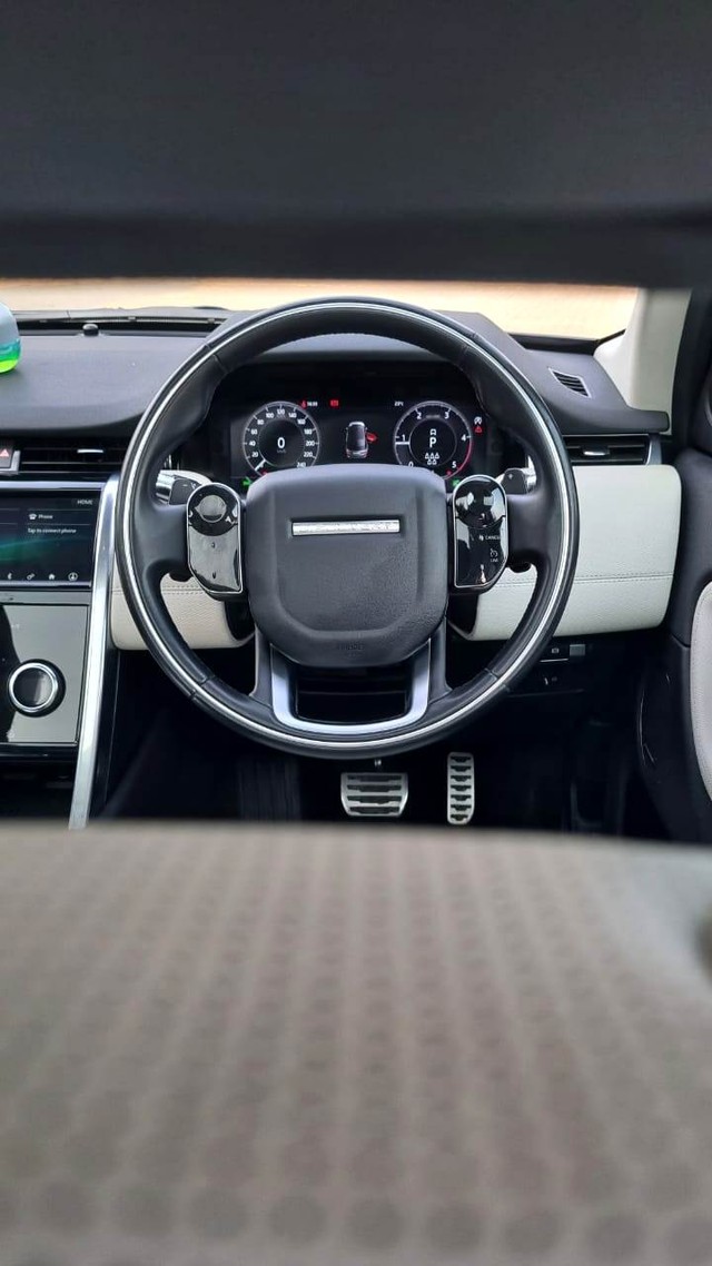 Second-hand 2021 Land Rover Discovery Sport Dynamic SE for sale in New Delhi-6