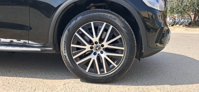 Second-hand 2021 Mercedes-Benz GLC 200 for sale in New Delhi-6