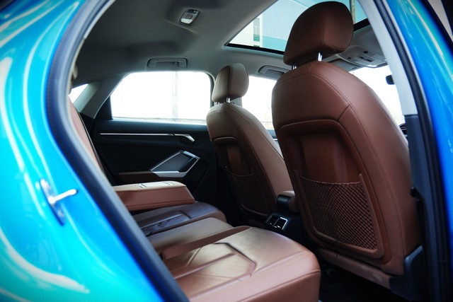 Second-hand 2023 Audi Q3 Sportback 40TFSI Quattro for sale in Kolkata-11