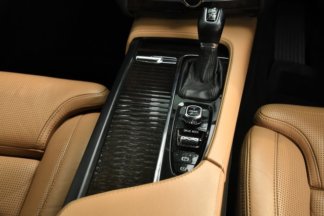 Second-hand 2017 Volvo XC90 D5 Inscription BSIV for sale in Kolkata-21