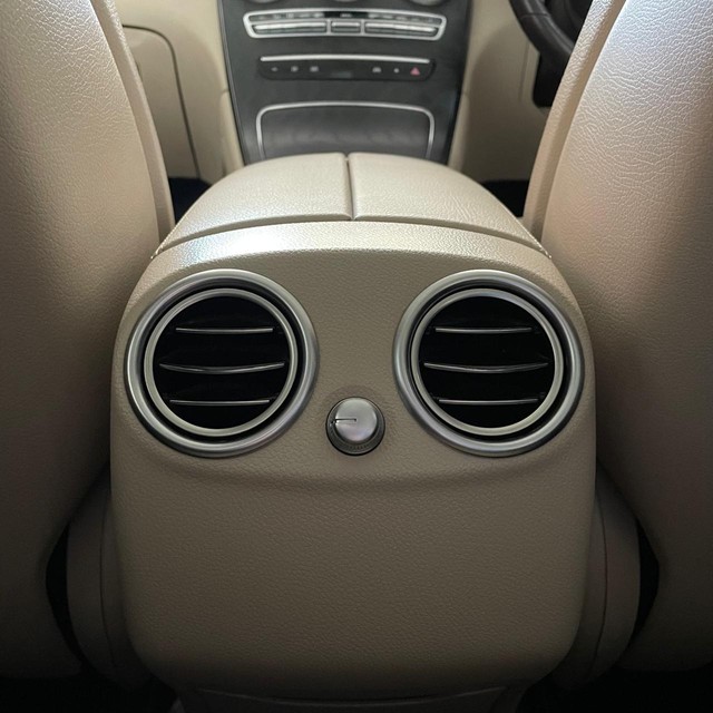 Second-hand 2022 Mercedes-Benz GLC 200 for sale in Jaipur-29