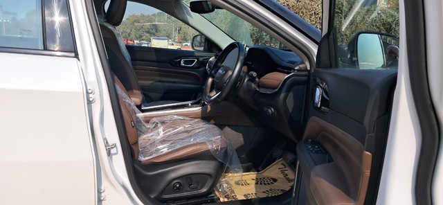 Second-hand 2022 Jeep Meridian Limited Opt AT 4x4 BSVI for sale in New Delhi-21