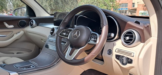 Second-hand 2021 Mercedes-Benz GLC 200 for sale in New Delhi-8