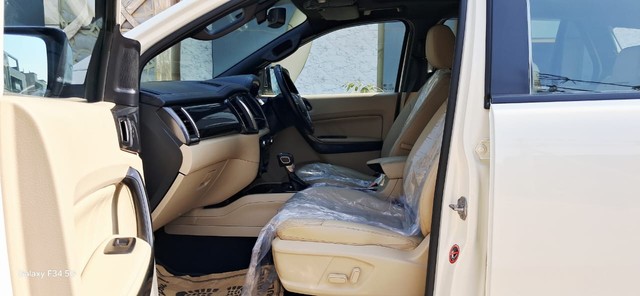 Second-hand 2020 Ford Endeavour Titanium Plus 4X2 for sale in New Delhi-8