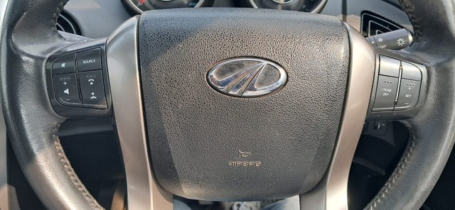 Second-hand 2019 Mahindra XUV500 W11 AT BSIV for sale in New Delhi-5