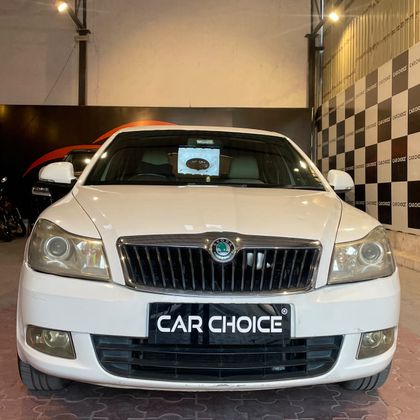 2011 Skoda Laura 2.0 TDI AT L and K