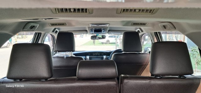 Second-hand 2018 Toyota Fortuner 2.8 2WD AT BSIV for sale in New Delhi-2