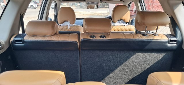 Second-hand 2019 Mahindra XUV500 W11 AT BSIV for sale in New Delhi-22