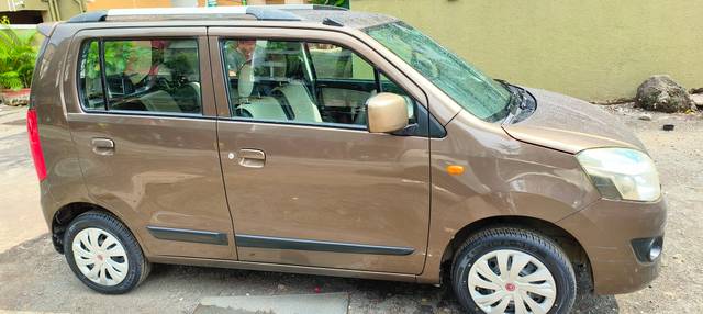https://images10.gaadi.com/usedcar_image/UKQ1.230924.001/original/c29c2830-52ad-48ff-ad36-0b2f4faedbd0.jpg?imwidth=6401