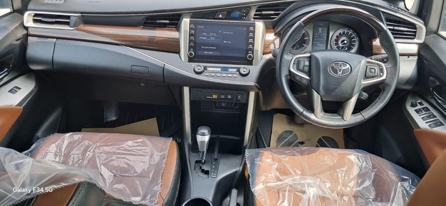 Second-hand 2022 Toyota Innova Crysta 2.4 ZX 7 STR AT for sale in New Delhi-9