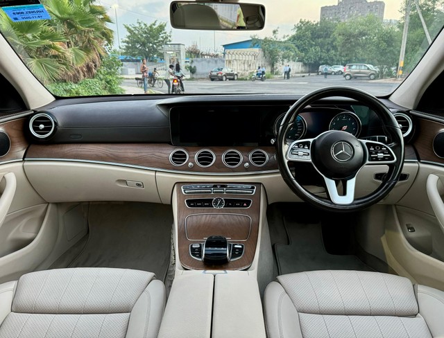 Second-hand 2020 Mercedes-Benz E-Class Exclusive E 200 BSIV for sale in New Delhi-5
