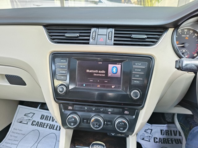 Second-hand 2014 Skoda Octavia Elegance 2.0 TDI AT for sale in Ludhiana-7