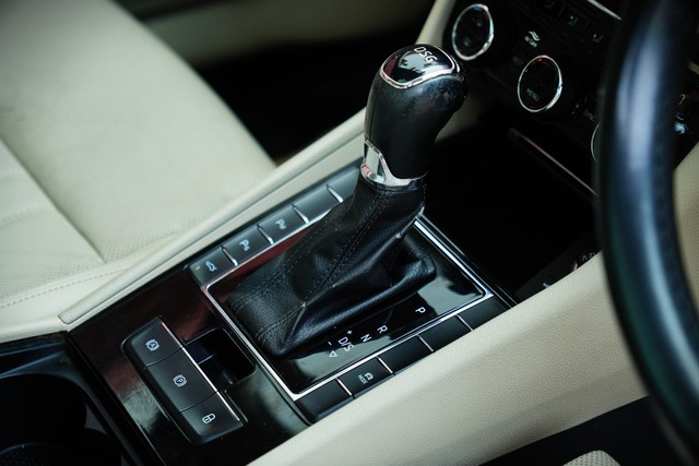 Second-hand 2019 Skoda Superb LK 1.8 TSI AT for sale in Kolkata-9