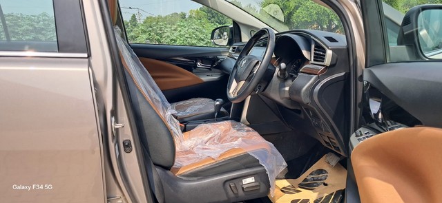 Second-hand 2022 Toyota Innova Crysta 2.4 ZX 7 STR AT for sale in New Delhi-8