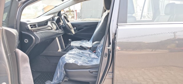 Toyota Innova Crysta 2.4 VX MT BSIV Second-hand 2018 Toyota Innova Crysta 2.4 VX MT BSIV for sale in New Delhi-13