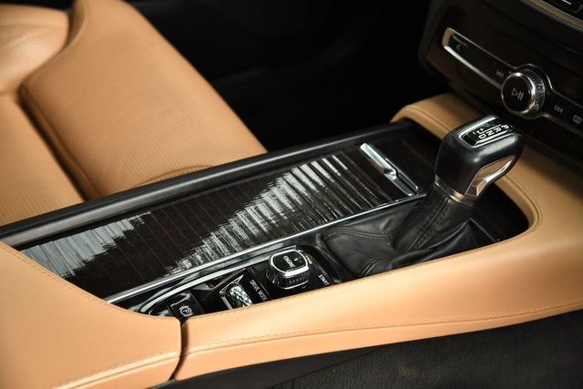 Second-hand 2017 Volvo XC90 D5 Inscription BSIV for sale in Kolkata-20