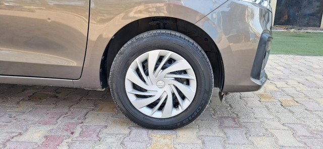 Second-hand 2023 Maruti Ertiga VXi (O) CNG for sale in New Delhi-21