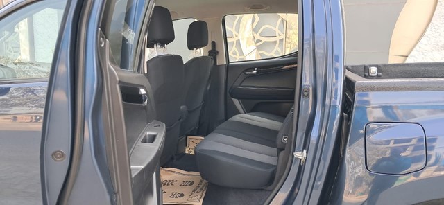 Second-hand 2021 Isuzu V-Cross 4x2 Z AT BSVI for sale in New Delhi-16