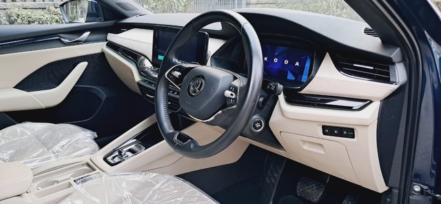 Second-hand 2021 Skoda Octavia Style for sale in New Delhi-7