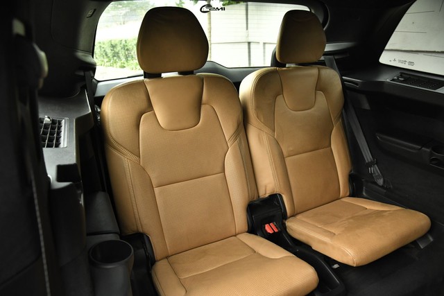 Second-hand 2017 Volvo XC90 D5 Inscription BSIV for sale in Kolkata-16