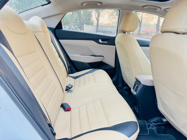 Second-hand 2022 Hyundai Verna SX for sale in Pune-5