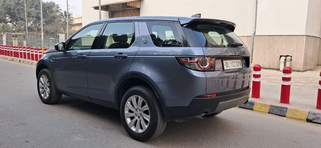 Second-hand 2018 Land Rover Discovery HSE 3.0 TD6 for sale in New Delhi-17