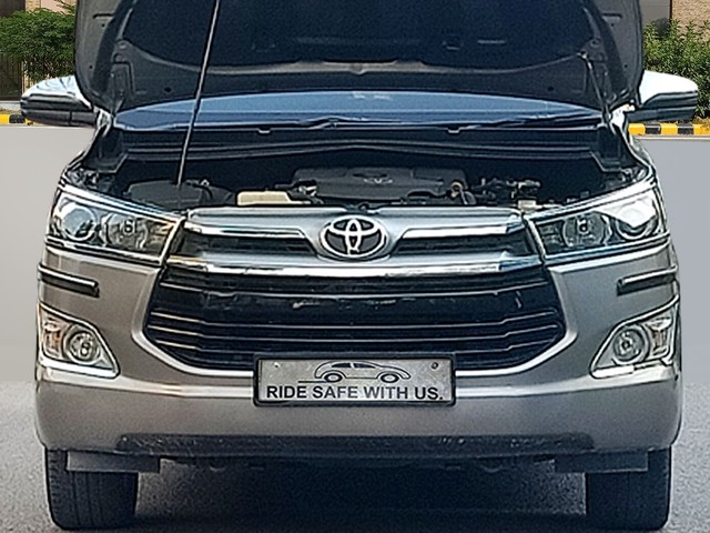 Second-hand 2018 Toyota Innova Crysta 2.8 ZX AT BSIV for sale in New Delhi-6