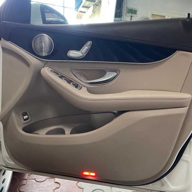 Second-hand 2022 Mercedes-Benz GLC 200 for sale in Jaipur-33