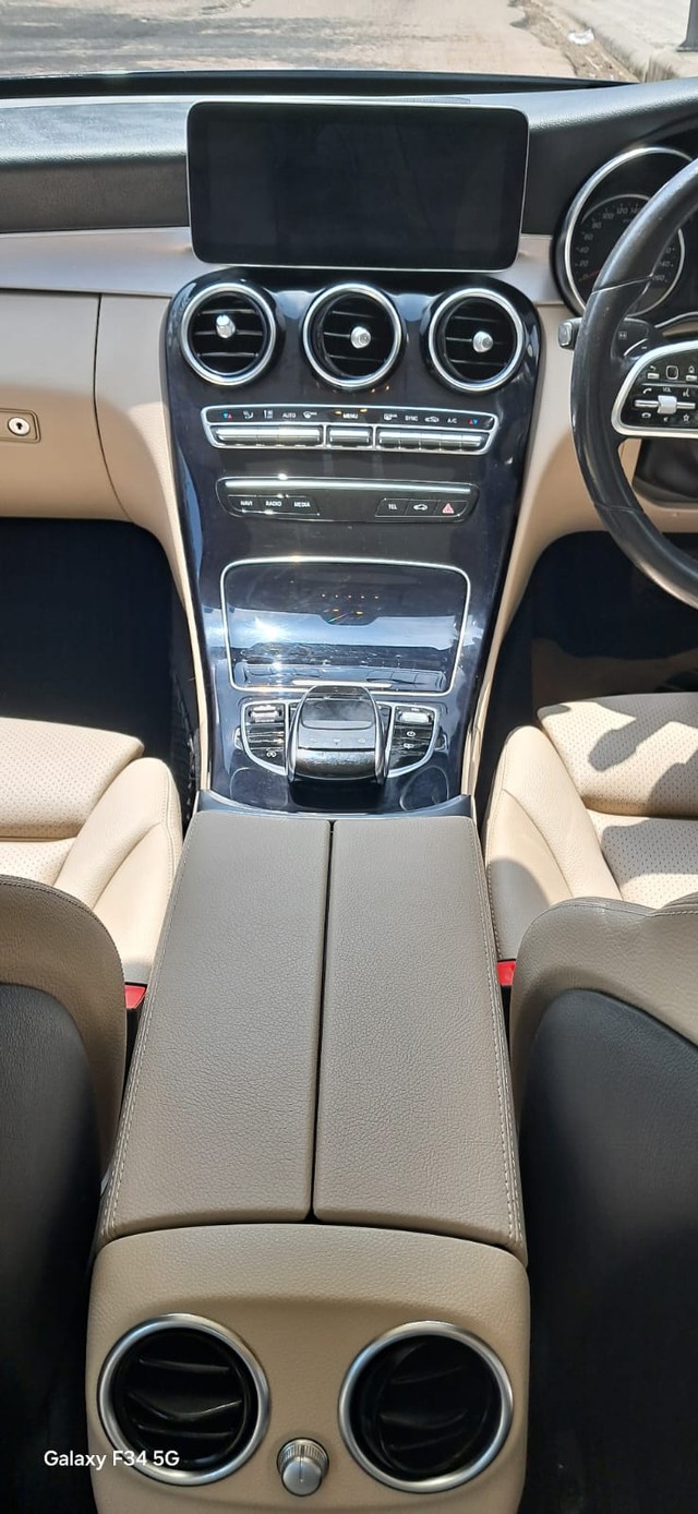 Second-hand 2019 Mercedes-Benz C-Class Progressive C 200 for sale in New Delhi-8