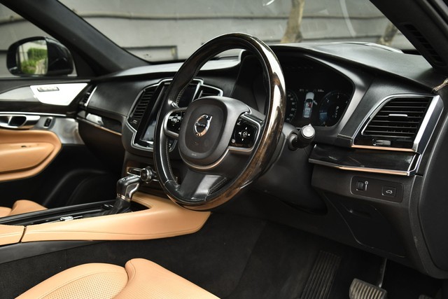 Second-hand 2017 Volvo XC90 D5 Inscription BSIV for sale in Kolkata-12