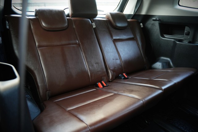 Toyota Innova Hycross ZX Hybrid Second-hand 2023 Toyota Innova Hycross ZX Hybrid for sale in Kolkata-9