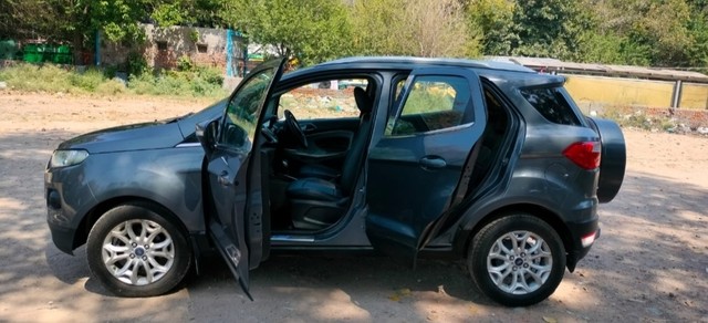 Second-hand 2017 Ford Ecosport 1.5 Ti VCT AT Titanium BSIV for sale in New Delhi-2