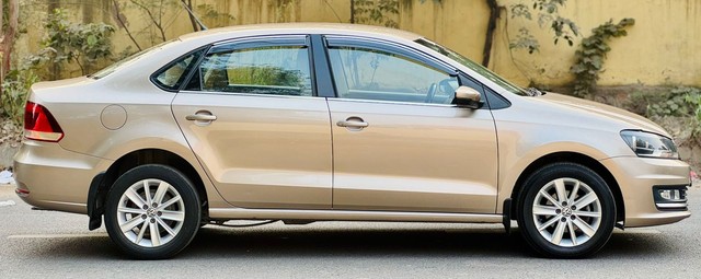 Second-hand 2017 Volkswagen Vento 1.2 TSI Highline Plus AT for sale in New Delhi-1
