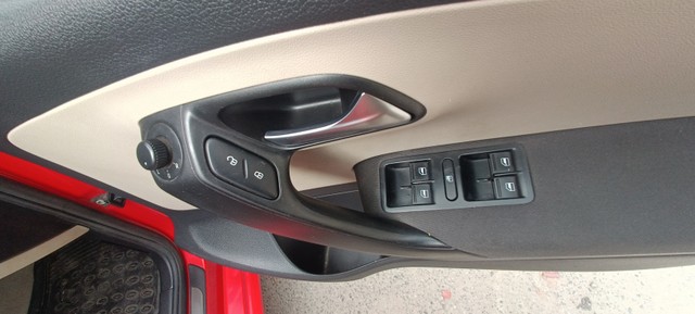 Second-hand 2014 Volkswagen Polo 1.2 MPI Highline for sale in Bangalore-23