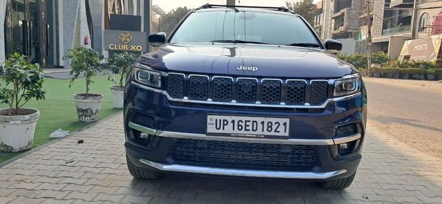 Jeep Meridian Limited Opt AT 4x4 Second-hand 2023 Jeep Meridian Limited Opt AT 4x4 for sale in New Delhi
