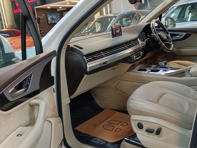 Second-hand 2016 Audi Q7 45 TDI Quattro Premium Plus for sale in Nashik-12