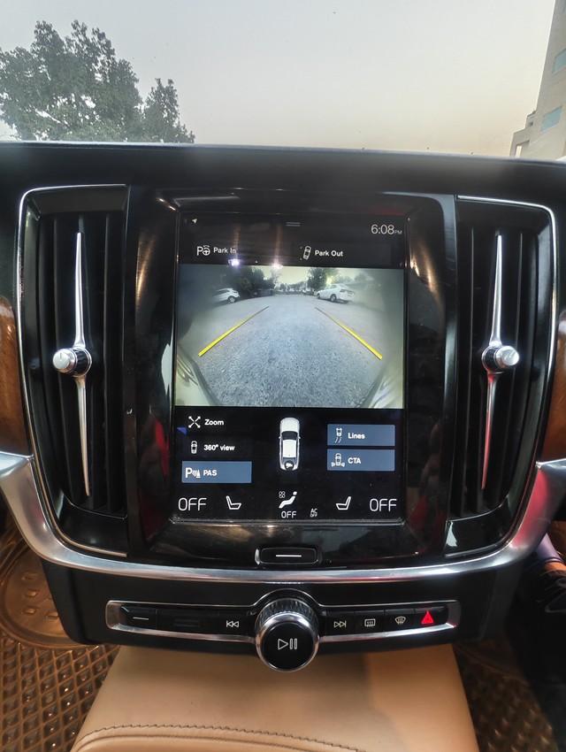 Second-hand 2017 Volvo S90 D4 Inscription BSIV for sale in New Delhi-8