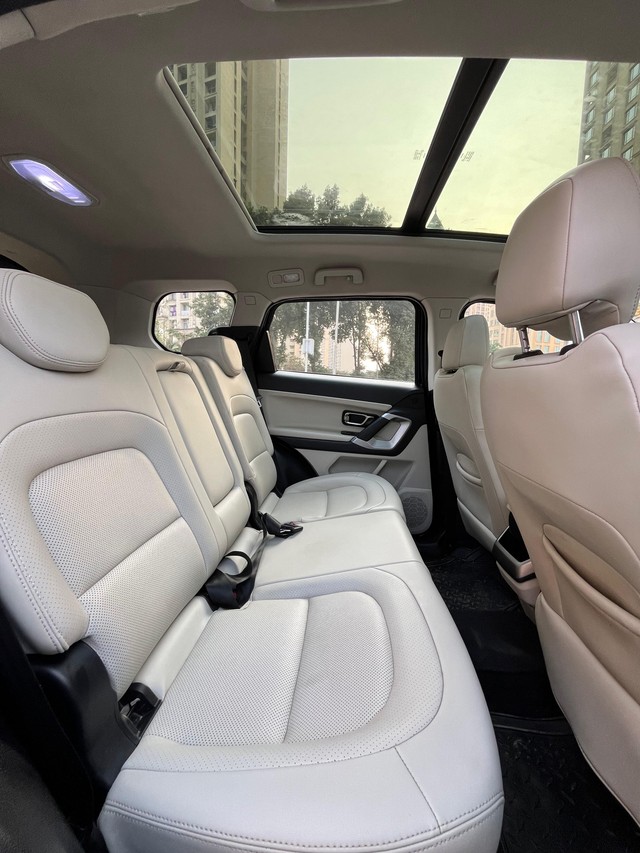 Second-hand 2022 Tata Safari XZA AT BSVI for sale in Thane-8