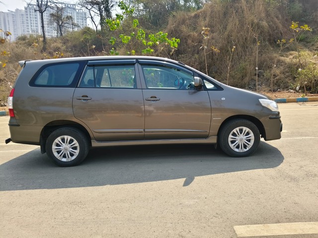 Second-hand 2015 Toyota Innova 2.5 G (Diesel) 7 Seater BS IV for sale in Thane-1