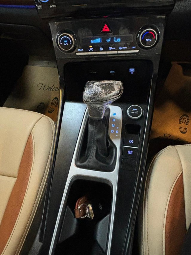 Second-hand 2022 Hyundai Alcazar Prestige 7-Seater Diesel 2021-2022 for sale in Nashik-5