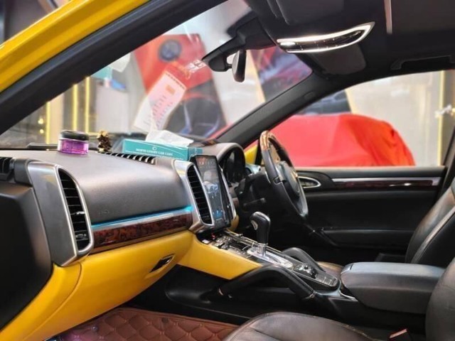 Second-hand 2014 Porsche Cayenne Diesel for sale in Mumbai-5