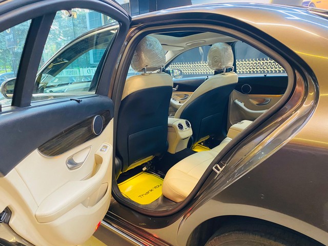 Second-hand 2017 Mercedes-Benz C-Class C 200 Avantgarde Edition C for sale in Nashik-10