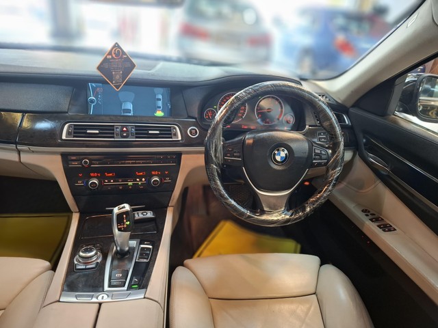 Second-hand 2013 BMW 7 Series 730Ld for sale in Nashik-6