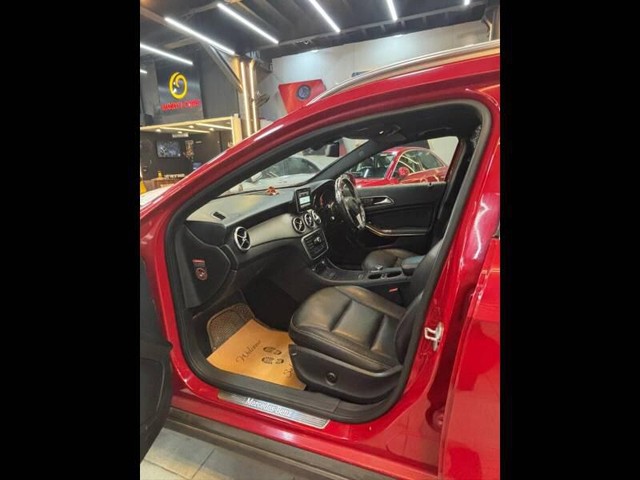 Second-hand 2015 Mercedes-Benz GLA Class 200 for sale in Nashik-11