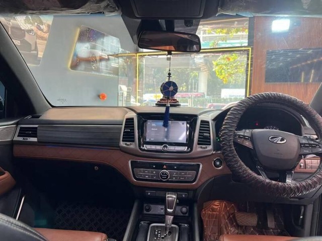 Second-hand 2019 Mahindra Alturas G4 4X4 AT BSIV for sale in Mumbai-7