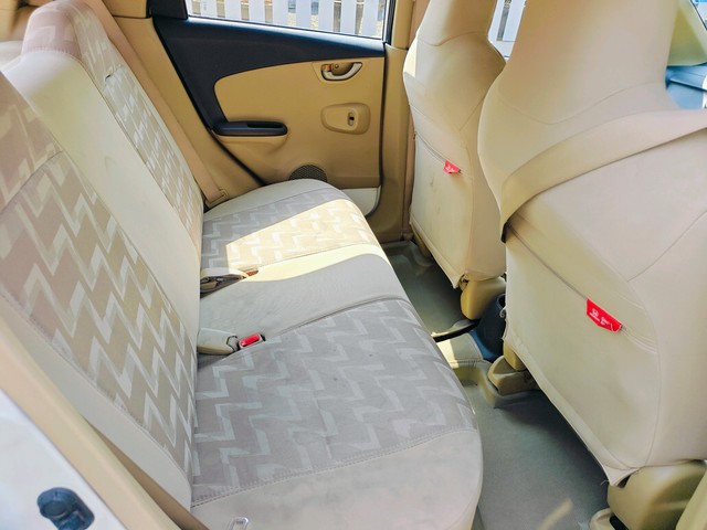 Second-hand 2013 Honda Brio VX AT for sale in Pune-5