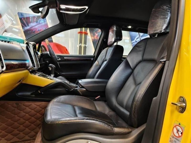 Second-hand 2014 Porsche Cayenne Diesel for sale in Mumbai-7